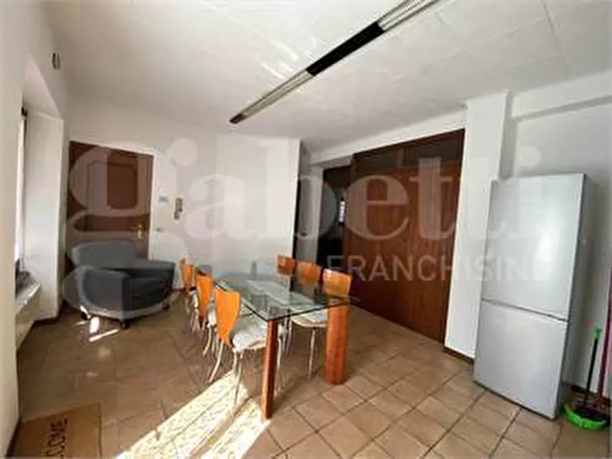 Immagine 4 di Appartamento in vendita  in Piazza pio xxi, snc a Barni