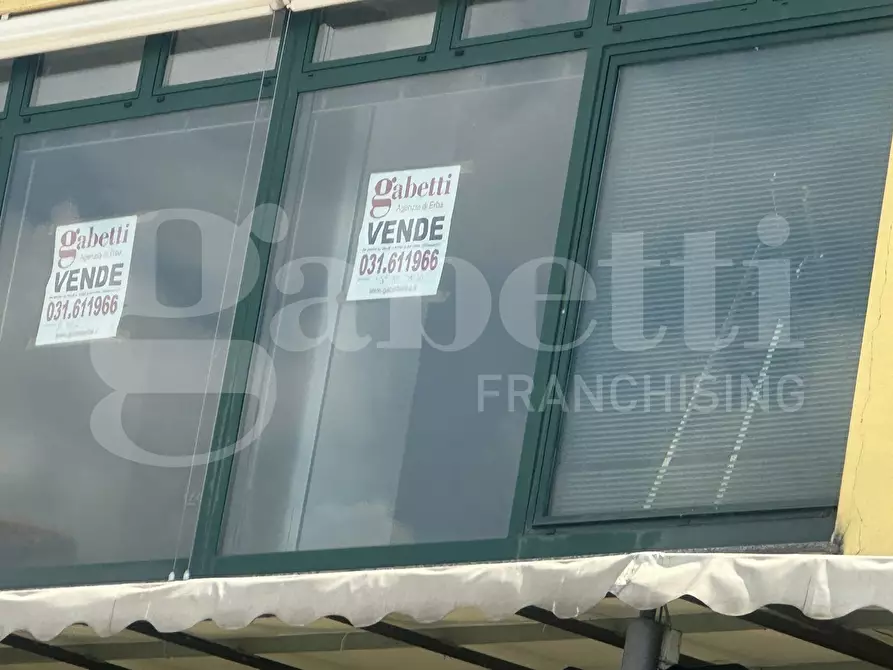 Immagine 4 di Negozio in vendita  in Via vallassina, snc a Erba