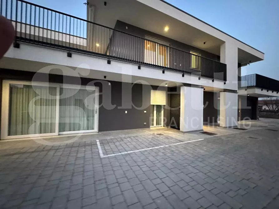 Immagine 1 di Appartamento in vendita  in Via BRENTA, 20 a Castelfranco Veneto