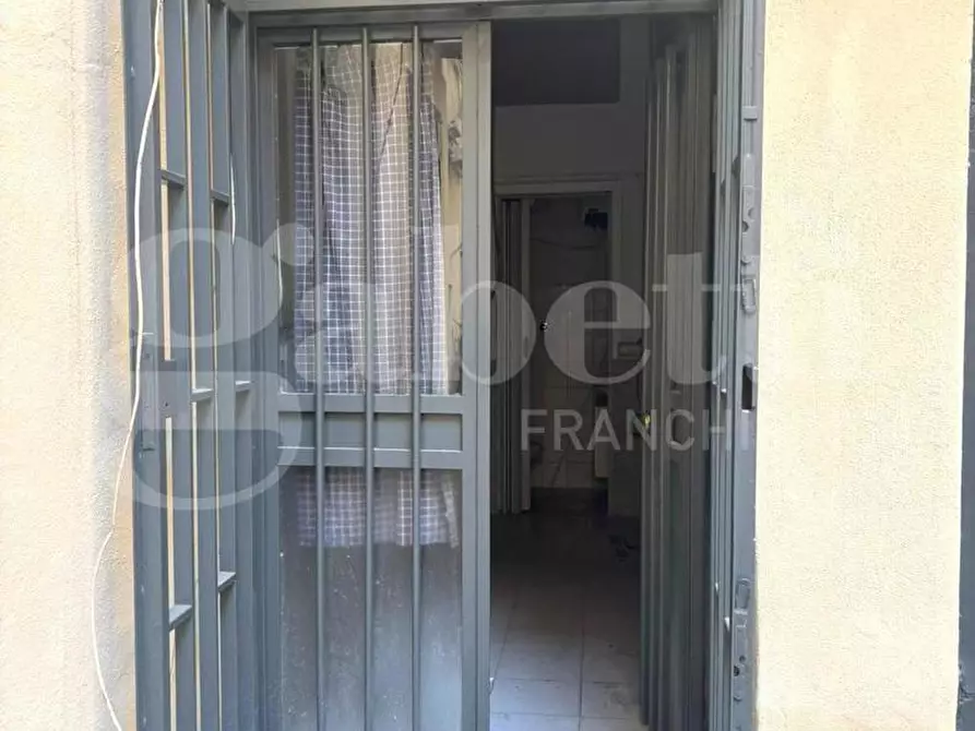 Immagine 8 di Negozio in vendita  in Via bernardo tanucci a Napoli