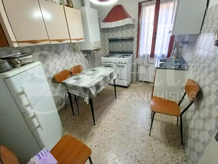 Immagine 3 di Casa indipendente in vendita  in Via CHIOGGIA - FONDAMENTA CANAL LOMBARDO a Chioggia