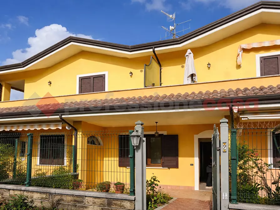 Immagine 1 di Villetta a schiera in vendita  in Via DELLE QUERCE, 9 a Fiuggi