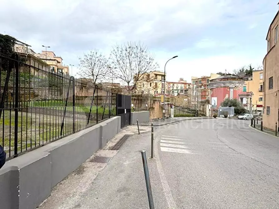 Immagine 16 di Appartamento in vendita  in Via ponti rossi a Napoli