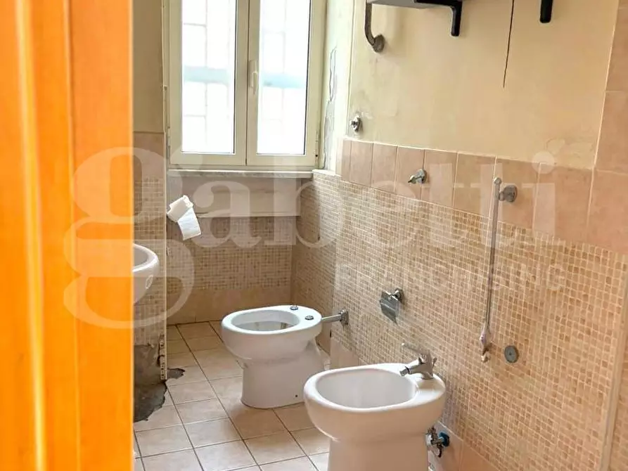 Immagine 12 di Appartamento in vendita  in Via ponti rossi a Napoli