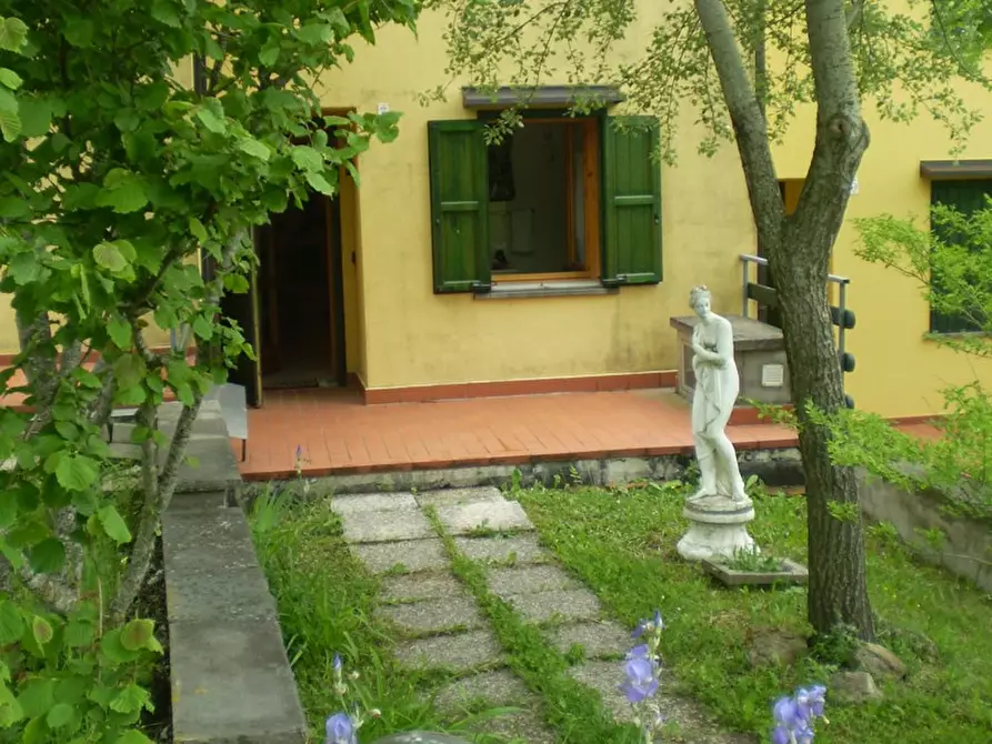 Immagine 2 di Villetta a schiera in vendita  in Via Le Balze, 5 a Casteldelci