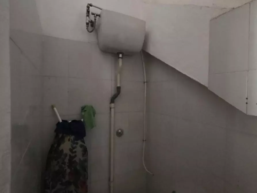 Immagine 17 di Negozio in affitto  in Via Roma, 7 a Volla