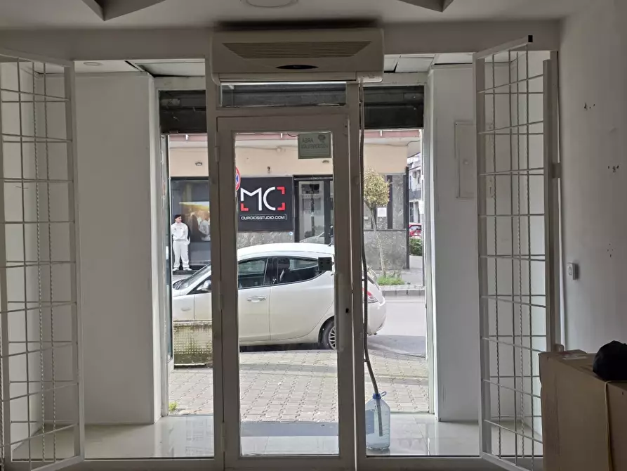 Immagine 8 di Negozio in affitto  in Via Roma, 7 a Volla