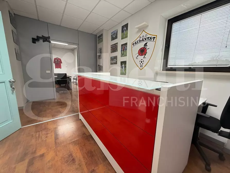 Immagine 13 di Ufficio in vendita  in Via VILLAGGIO XXV APRILE, 1 a Bastia Umbra