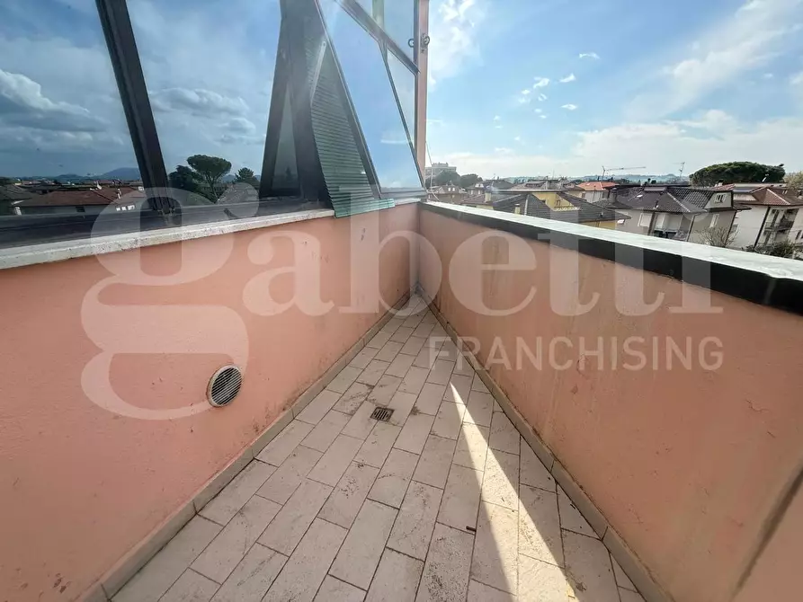 Immagine 17 di Ufficio in vendita  in Via VILLAGGIO XXV APRILE, 1 a Bastia Umbra