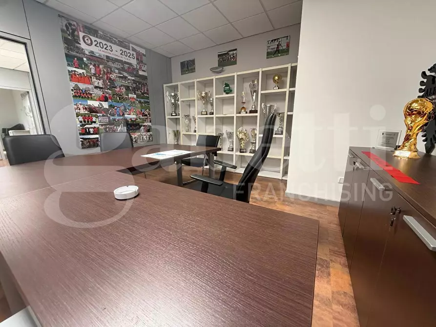 Immagine 9 di Ufficio in vendita  in Via VILLAGGIO XXV APRILE, 1 a Bastia Umbra