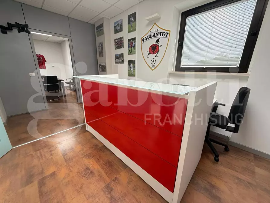 Immagine 6 di Ufficio in vendita  in Via VILLAGGIO XXV APRILE, 1 a Bastia Umbra