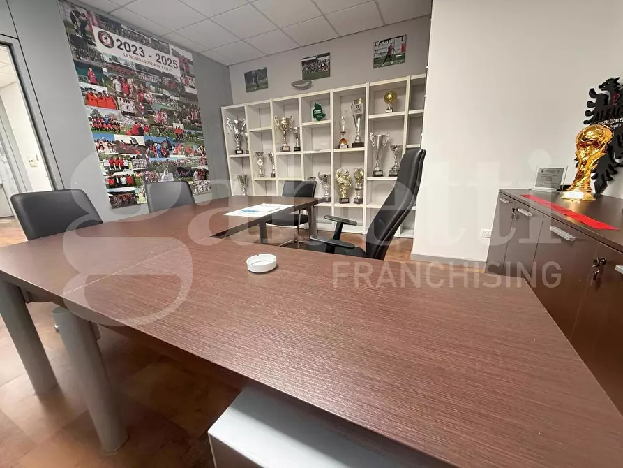 Immagine 10 di Ufficio in vendita  in Via VILLAGGIO XXV APRILE, 1 a Bastia Umbra
