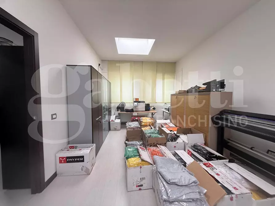 Immagine 15 di Ufficio in vendita  in Via VILLAGGIO XXV APRILE, 1 a Bastia Umbra