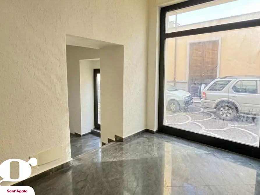 Immagine 5 di Attività commerciale in affitto  in Via ROMA, 6 a Caronia
