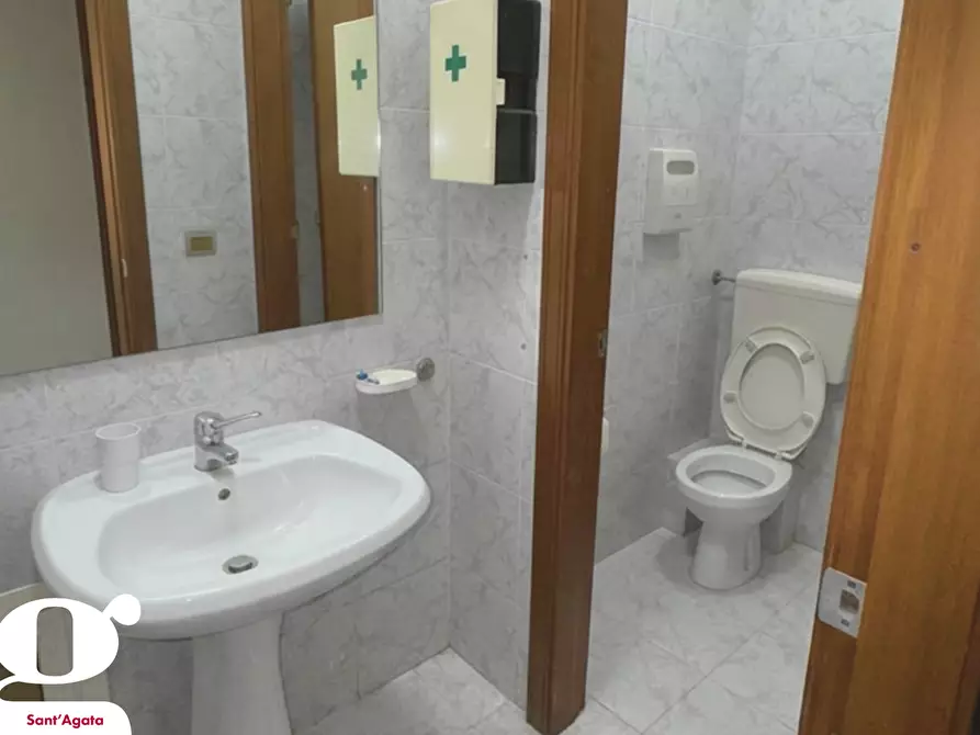 Immagine 10 di Attività commerciale in affitto  in Via ROMA, 6 a Caronia