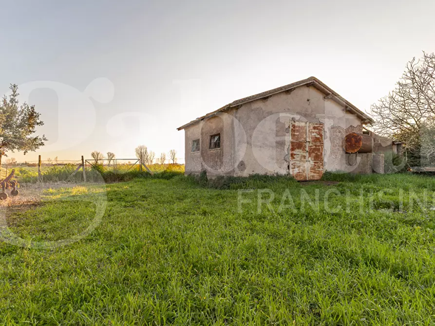 Immagine 6 di Casa bifamiliare in vendita  in Strada del Truglio, 20 a Latina