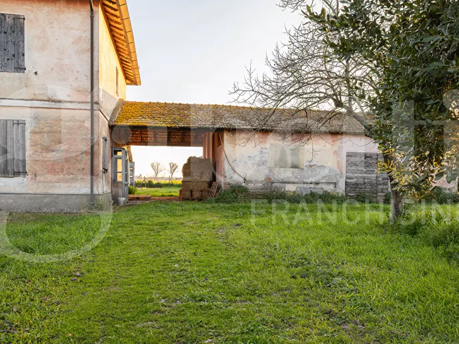 Immagine 2 di Casa bifamiliare in vendita  in Strada del Truglio, 20 a Latina