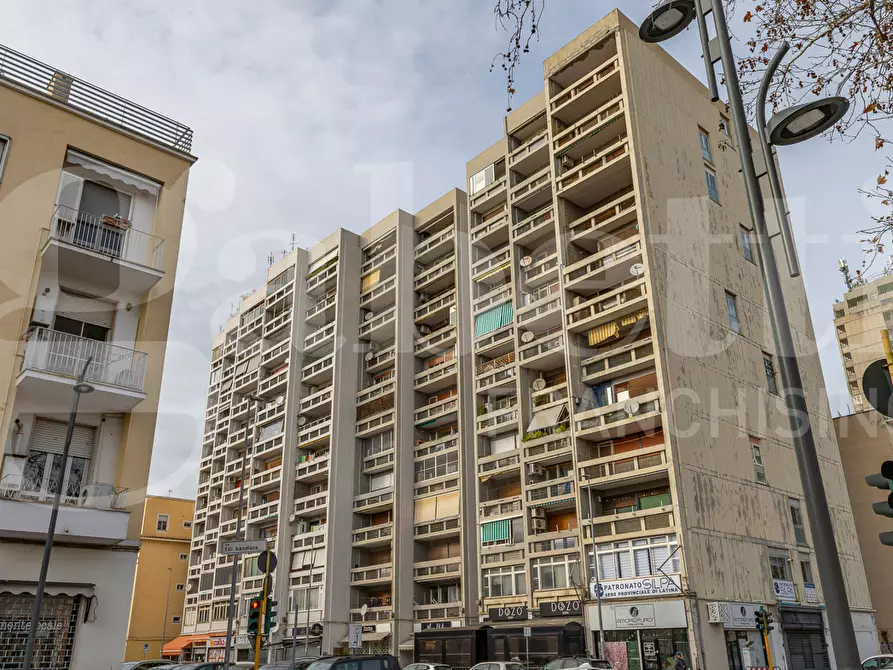 Immagine 1 di Appartamento in vendita  in Via Fratelli Bandiera, 29 a Latina