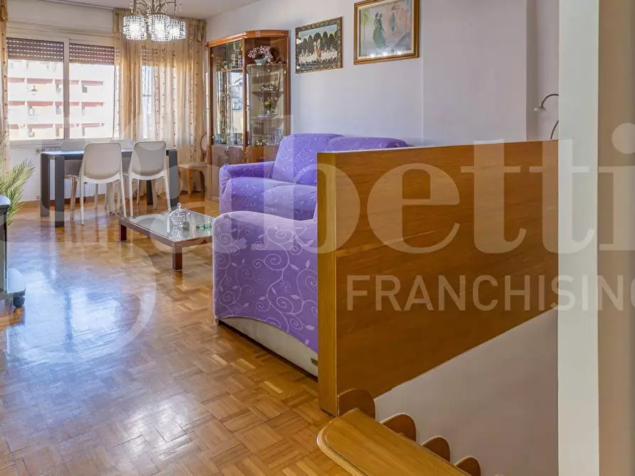 Immagine 3 di Appartamento in vendita  in Via Fratelli Bandiera, 29 a Latina