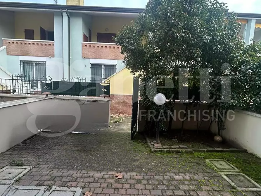 Immagine 4 di Appartamento in vendita  in Via GIOVANNI GORIA a Comacchio
