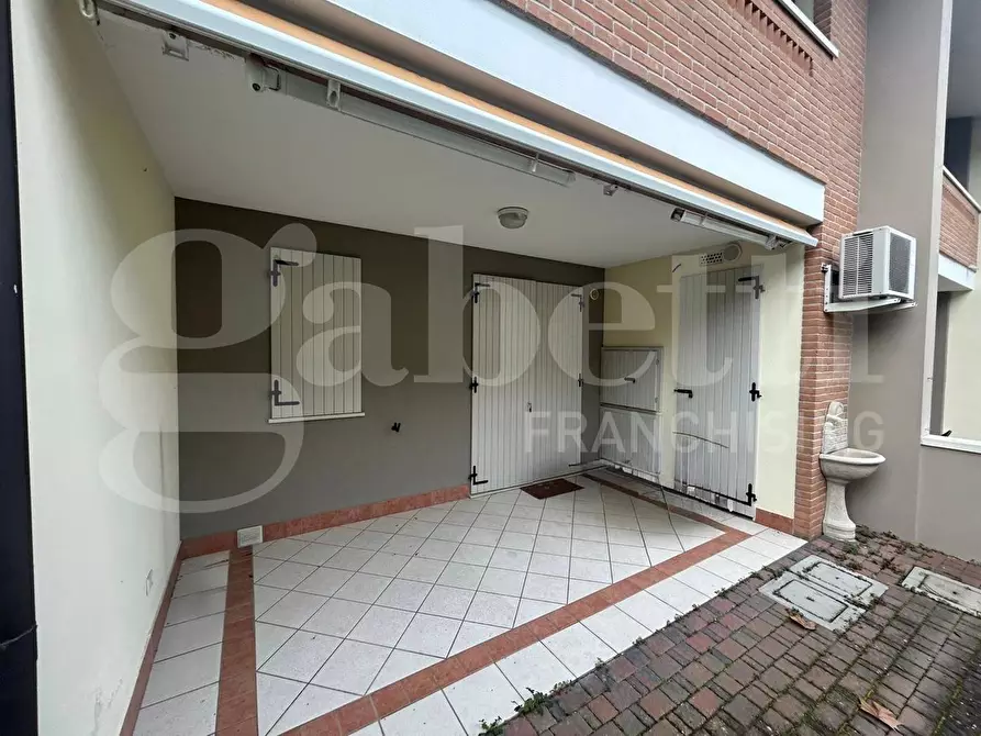 Immagine 2 di Appartamento in vendita  in Via GIOVANNI GORIA a Comacchio