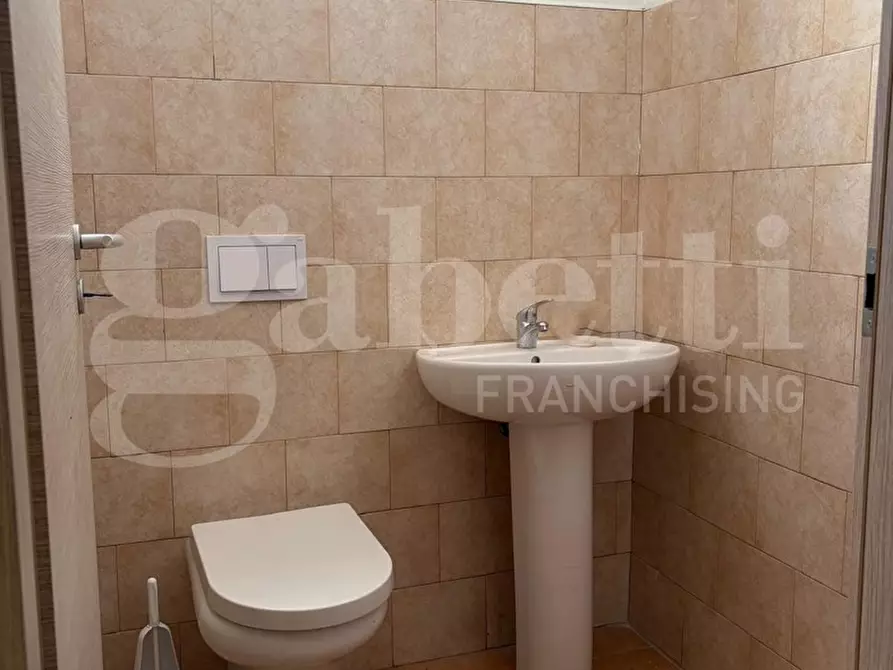 Immagine 3 di Capannone industriale in affitto  in Strada Torre Nuova, 3 a Latina