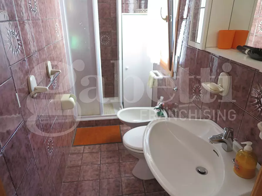 Immagine 12 di Appartamento in vendita  in Via aurelia, 10 a Carrodano