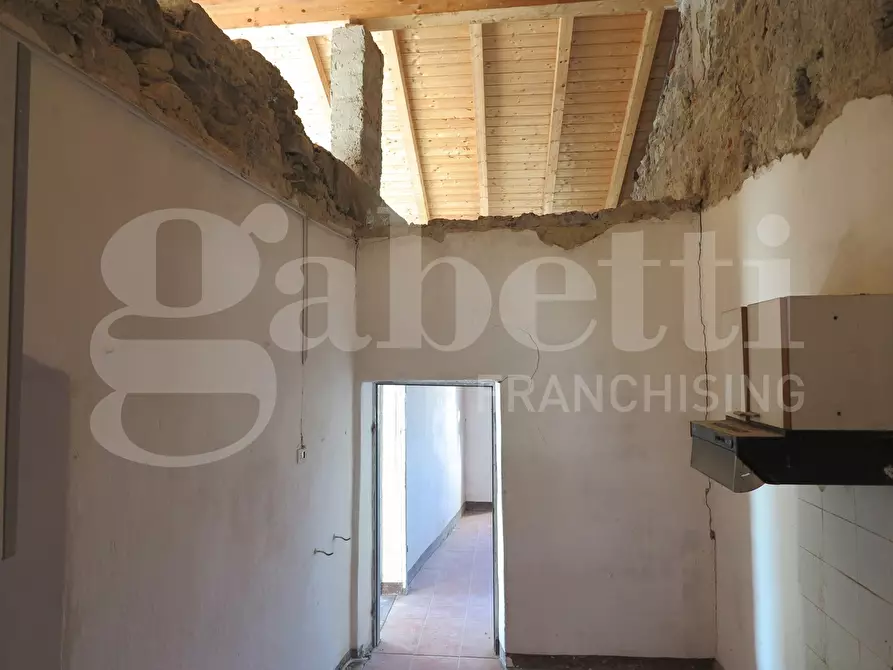 Immagine 8 di Appartamento in vendita  in Via I maggio, 4 a Follo