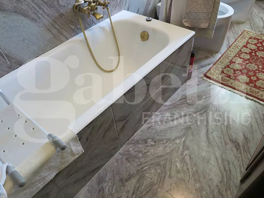 Immagine 15 di Villa in vendita  in Via montecchio, 3 a Castelnuovo Magra