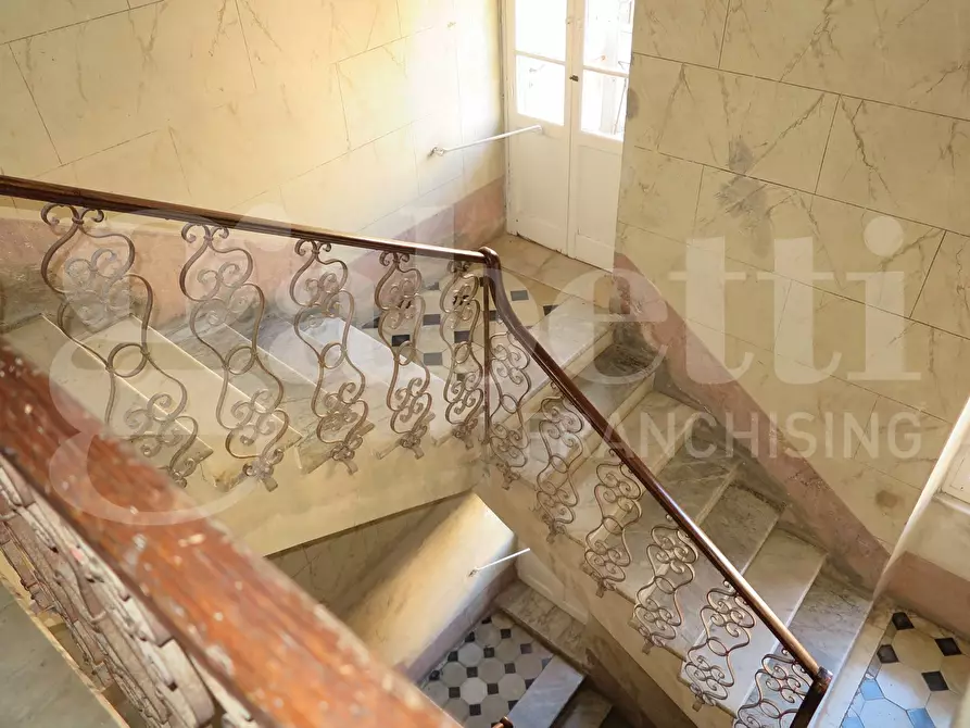 Immagine 11 di Appartamento in vendita  in Via matteotti, 5 a Lerici