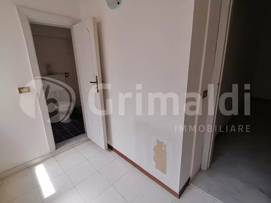 Immagine 15 di Ufficio in affitto  in Via Garibaldi, 150 a Messina