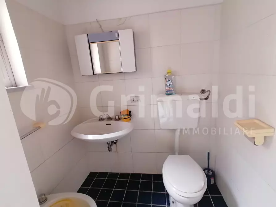 Immagine 16 di Ufficio in affitto  in Via Garibaldi, 150 a Messina