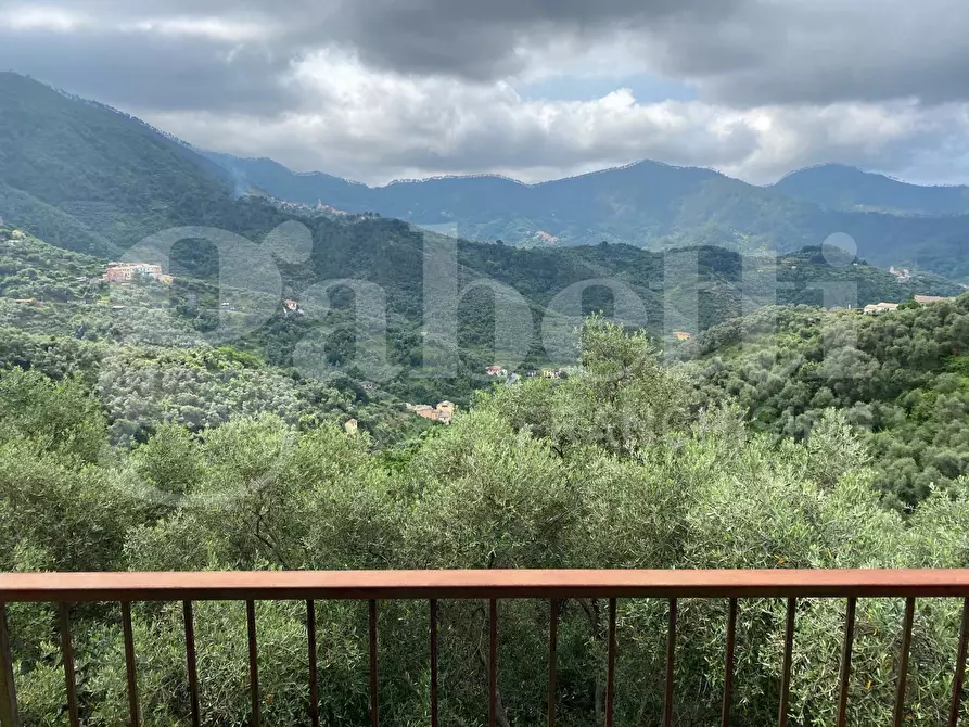 Immagine 1 di Casa indipendente in vendita  in Via montale, 4 a Levanto