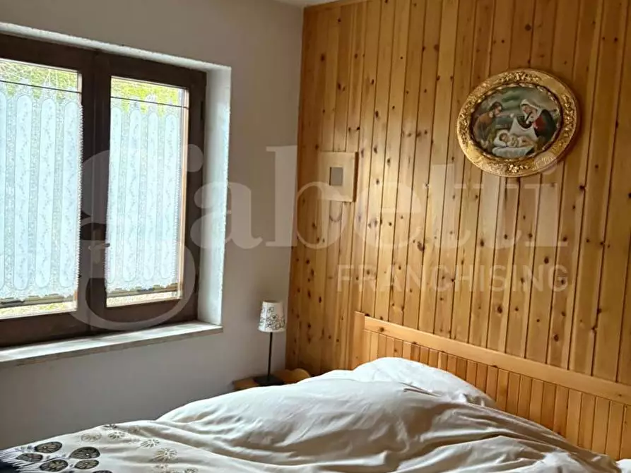 Immagine 13 di Villa in vendita  in Via Villaggio Palumbo, nc a Cotronei