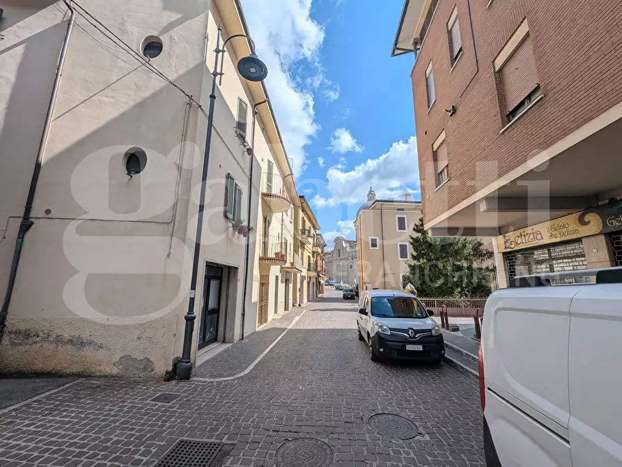 Immagine 6 di Negozio in vendita  in Via ALCIDE DE GASPERI, 14 a Assisi