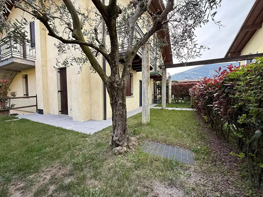Immagine 3 di Appartamento in vendita  in Via generale dalla chiesa, 45 a Corte Franca