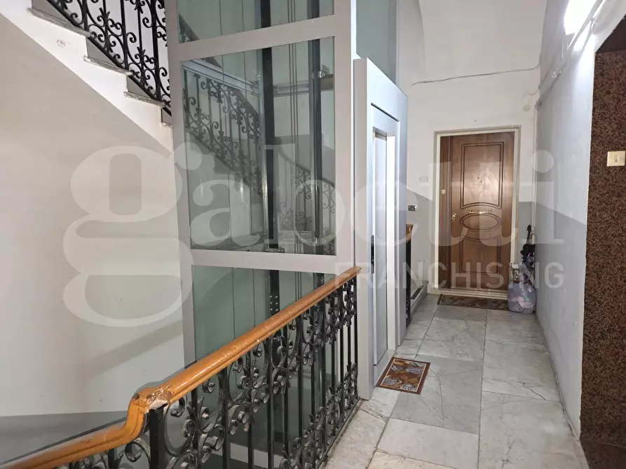 Immagine 13 di Appartamento in vendita  in Via macedonio melloni, 3 a Napoli