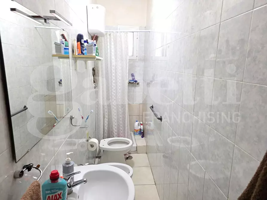 Immagine 10 di Appartamento in vendita  in Via macedonio melloni, 3 a Napoli