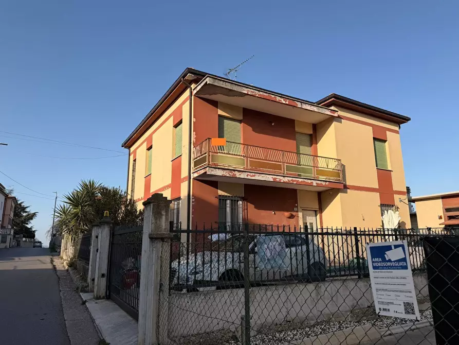 Immagine 1 di Appartamento in vendita  in Via Alcide de Gasperi, 20 a Mosciano Sant'angelo