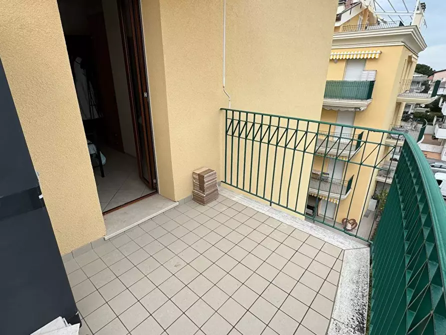 Immagine 16 di Appartamento in vendita  in Via Guido Gozzano, 14 a Tortoreto