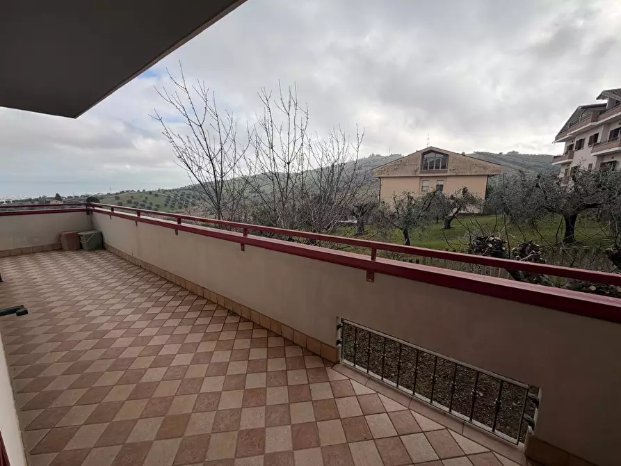 Immagine 13 di Appartamento in vendita  in Via Martin Luther King, 3 a Tortoreto