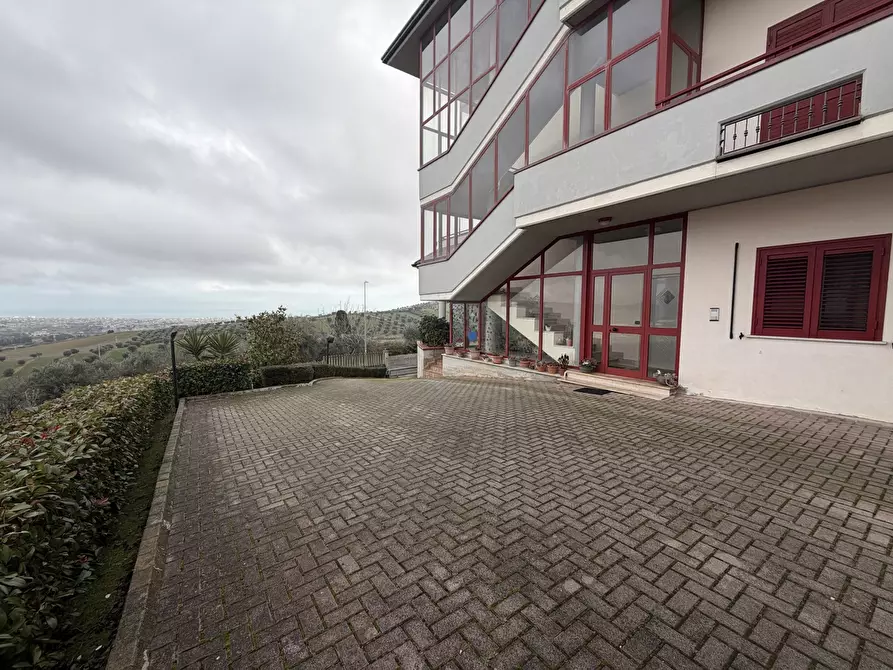 Immagine 22 di Appartamento in vendita  in Via Martin Luther King, 3 a Tortoreto