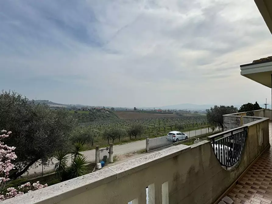 Immagine 26 di Villa in vendita  in Via Ciccola, 79/bis a Roseto Degli Abruzzi