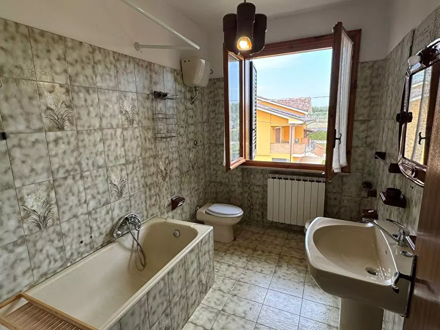 Immagine 28 di Villa in vendita  in Via Ciccola, 79/bis a Roseto Degli Abruzzi