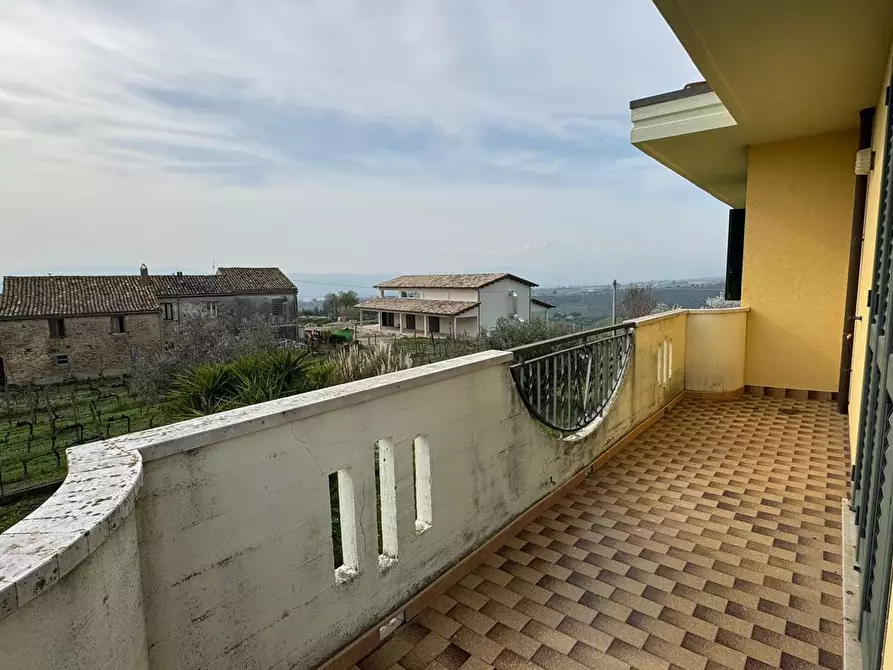 Immagine 19 di Villa in vendita  in Via Ciccola, 79/bis a Roseto Degli Abruzzi