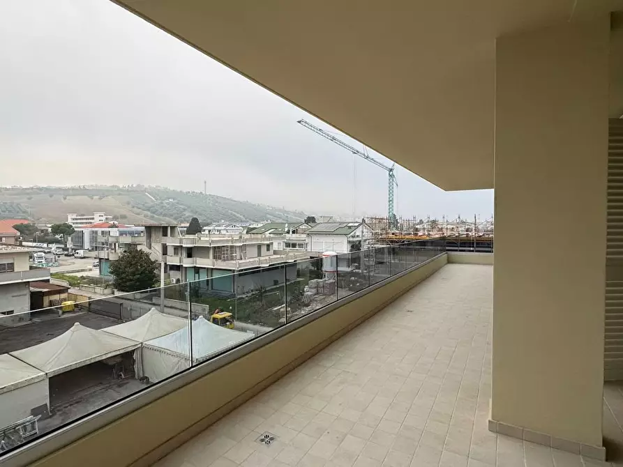 Immagine 4 di Appartamento in vendita  in Via Raffaello Sanzio, 1 a Tortoreto
