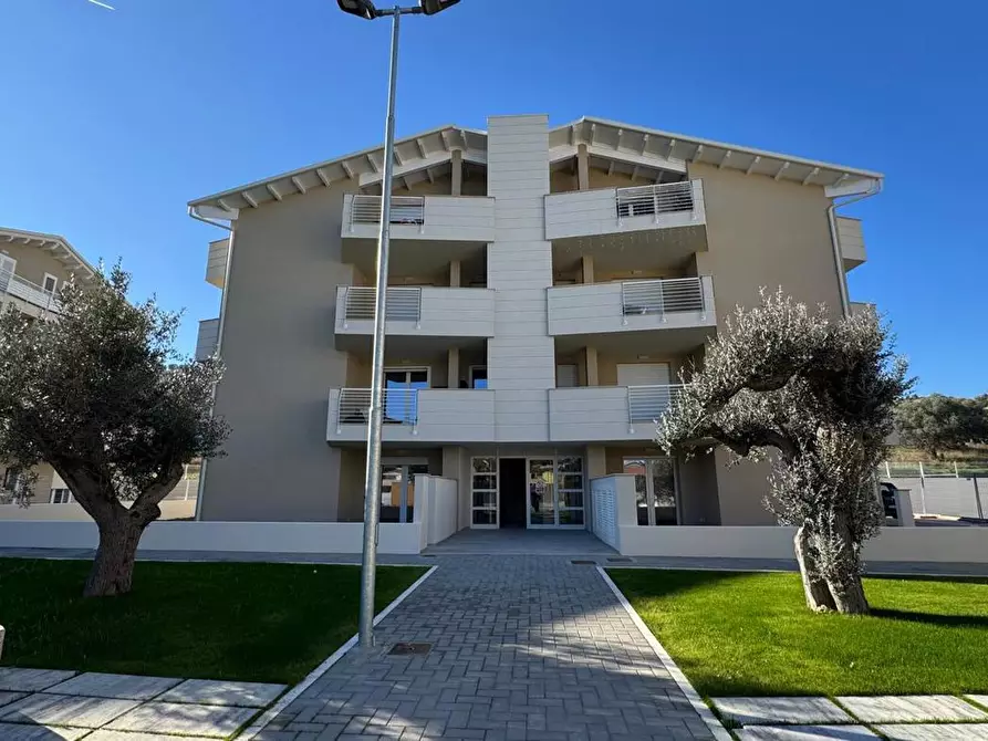 Immagine 1 di Appartamento in vendita  in Via Ricci, snc a Tortoreto