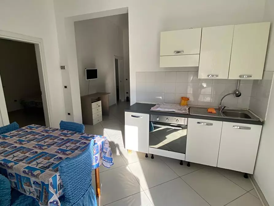 Immagine 4 di Appartamento in vendita  in Via Lungomare Sirena, 18 a Tortoreto
