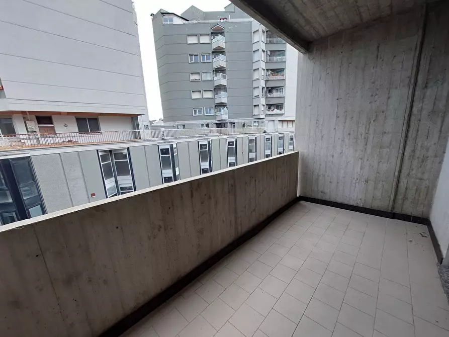 Immagine 8 di Appartamento in vendita  in Via Giacomo Matteotti, 8 a Giulianova