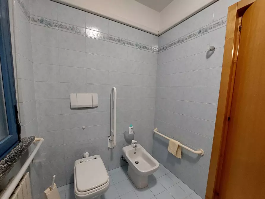 Immagine 22 di Appartamento in vendita  in Via Giacomo Matteotti, 8 a Giulianova